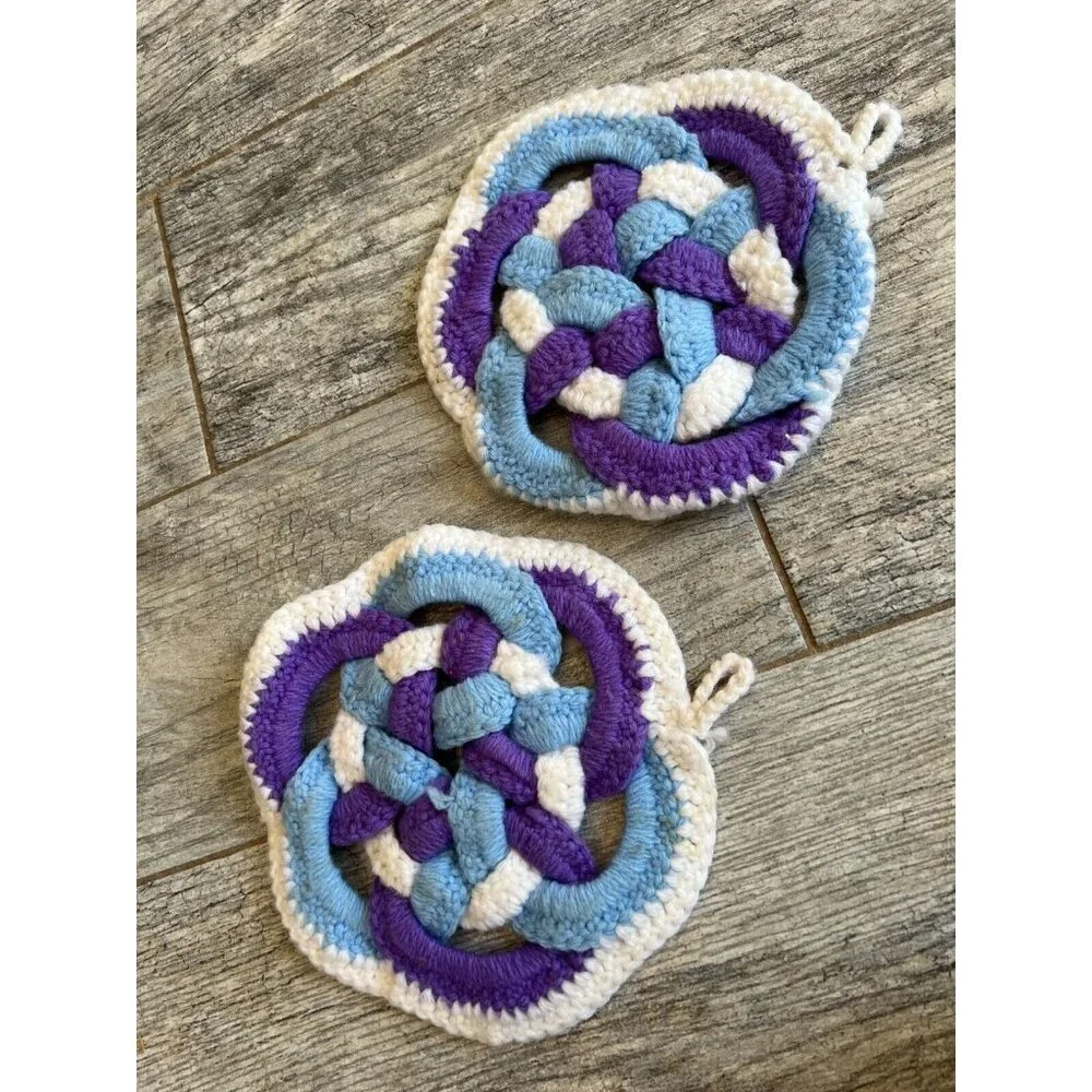 Hand‎ Crocheted Interlocking Ring Set of 2 Hot Pad Pot Holders Vintage Knit